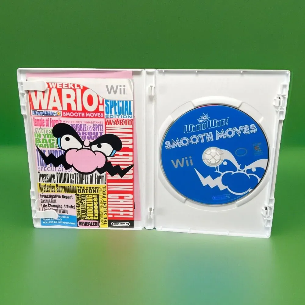 WarioWare Smooth Moves Wii (Nintendo Wii, 2007) Complete W/ Manual